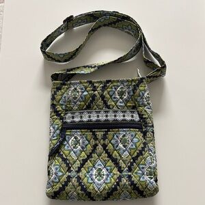 EUC Vera Bradley retired Cambridge pattern Hipster crossbody bag
